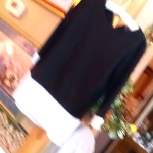 Cute Dressy top size Large